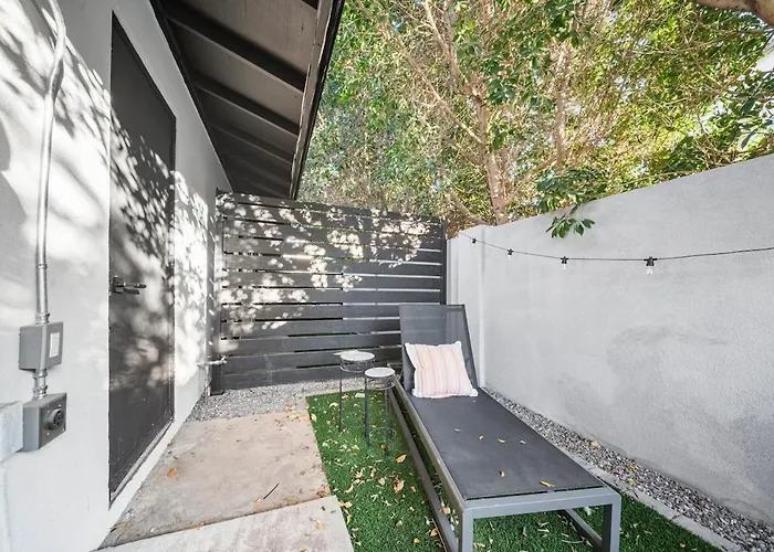 Arcadia Lite Unit 3 Near Old Town
